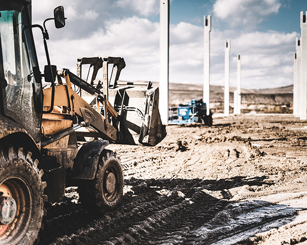 heavy-equipment-on-a-nevada-construction-site
