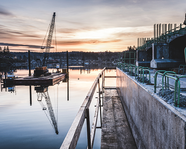 heavy-equipment-working-on-the-winooski-bridge-reconstruction-project